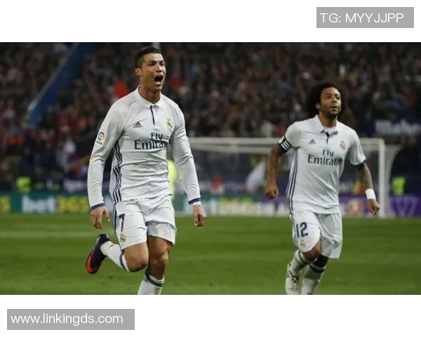 齐达内带领银河战舰首夺欧冠开启三连冠征程书写辉煌篇章